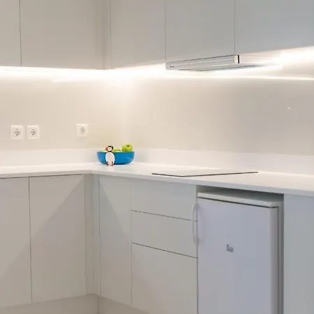 Aeri & 4* Тоурлос